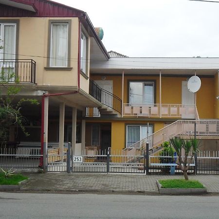 Guest House Nika كوبوليتي المظهر الخارجي الصورة