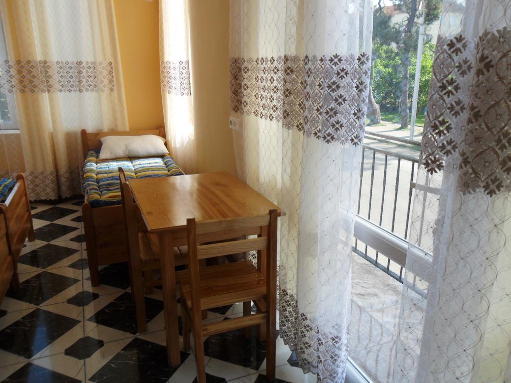 Guest House Nika كوبوليتي المظهر الخارجي الصورة