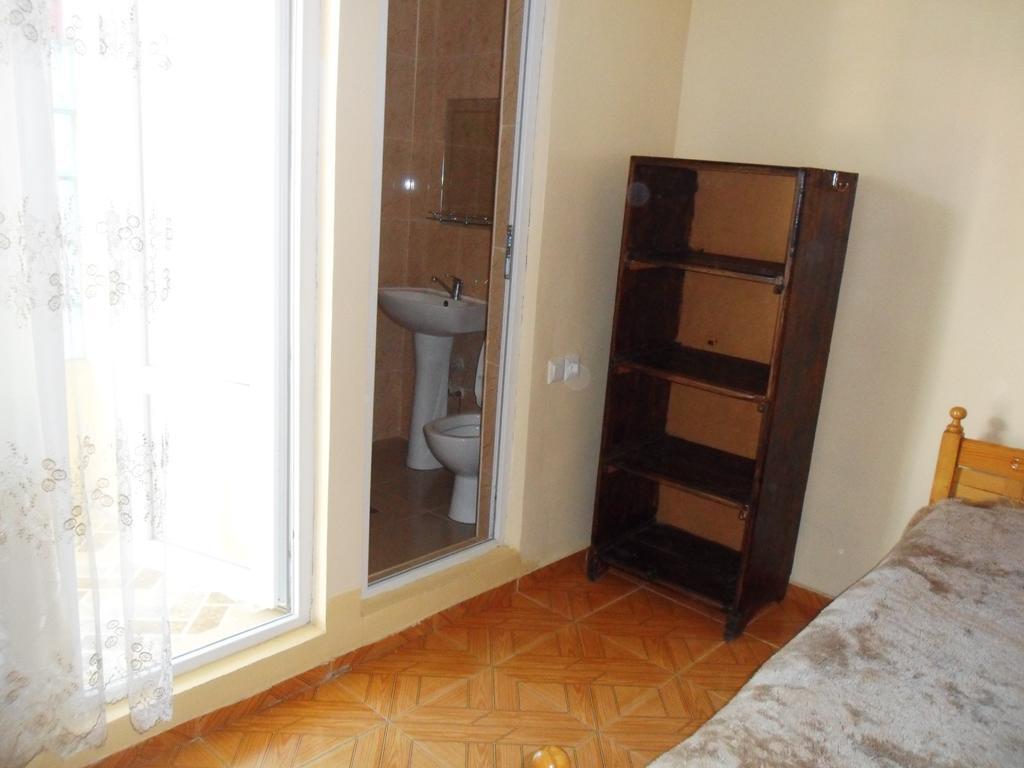 Guest House Nika كوبوليتي المظهر الخارجي الصورة