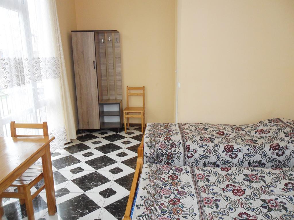 Guest House Nika كوبوليتي المظهر الخارجي الصورة