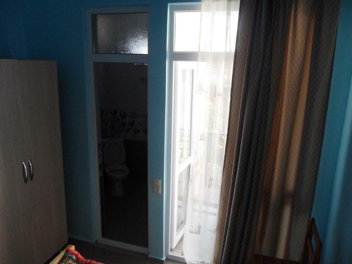Guest House Nika كوبوليتي المظهر الخارجي الصورة